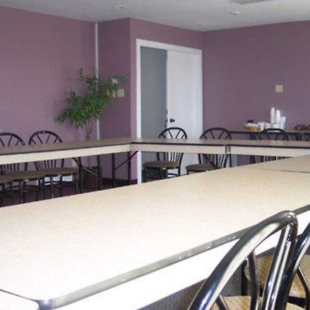 Quality Inn New Liskeard Удобства фото