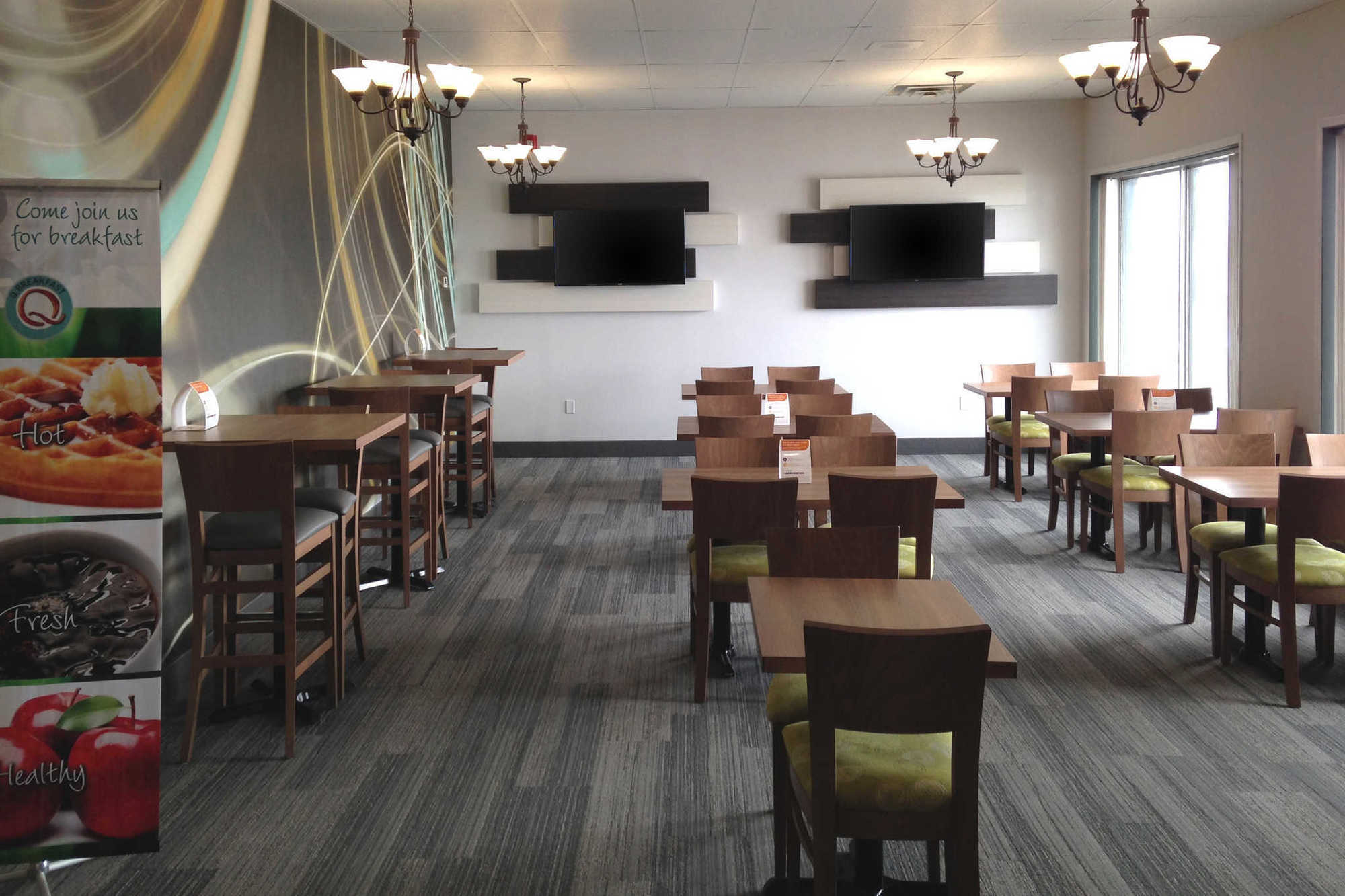 Quality Inn New Liskeard Интерьер фото
