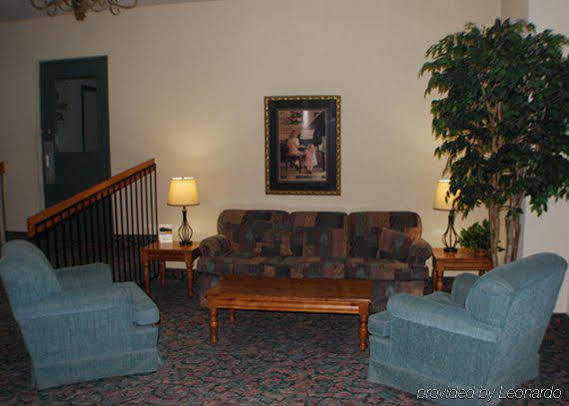 Quality Inn New Liskeard Интерьер фото